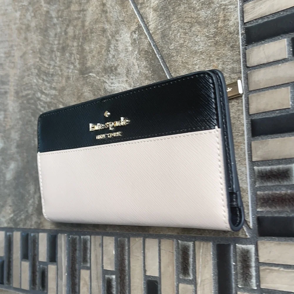 Kate Spade Staci Colorblock Large Slim Bifold Wallet:
saffiano - Picture 2 of 16